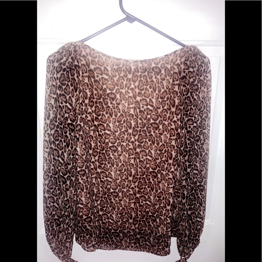 White House Black market blouse